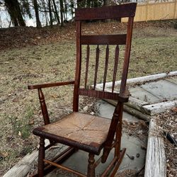 Shaker Rocking Chair 