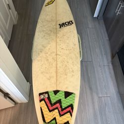 5’10 Jack’s Surfboards Shortboard