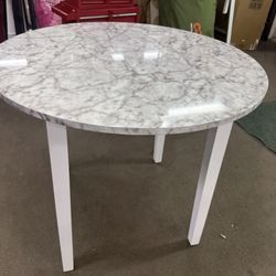 35" Round Dining Table 