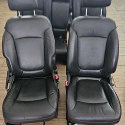Dodge Journey OEM Leather Seats And Door Panels 2011-2020 MY BOSS (WIFE) WANTS THIS OUT OF THE HOUSE. PRICE SIGNIFICANTLY REDUCED!