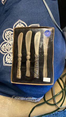 Cheese knifes