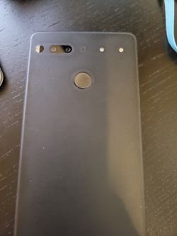 Essential Phone Ph-1, 128 Gb , Halo Gray for Sale in Kenmore, WA