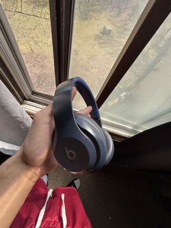 Beats Studio Pro – Premium Wireless Noise Cancelling Headphones