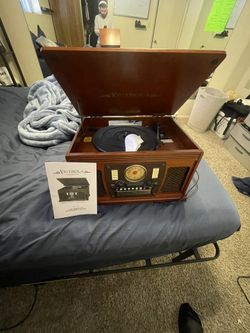Victrola 8 In 1 Music Center
