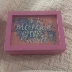 Jewelry Or Keepsake Box 