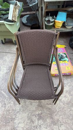 Outdoor set of chairs