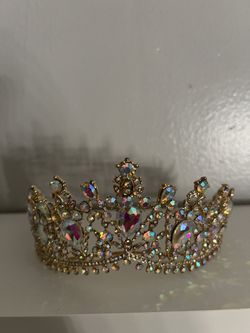 Crown jewelry for quinces or princesses