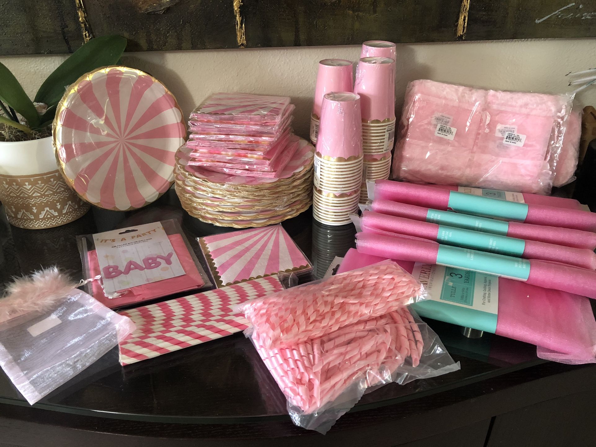 Pritty In Pink Baby Girl Shower Stuff: PinkTable Runners Plates, Cups, O, Favour Bags, Ribbon Curls, And Paper Straws