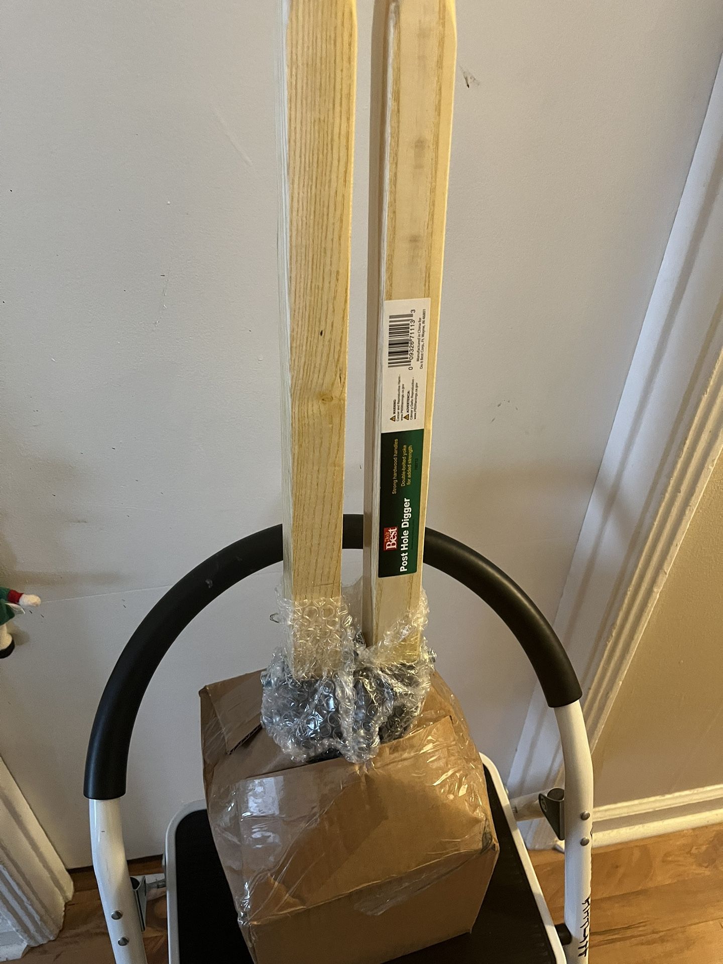 Brand New Hole Digger Still Wrapped
