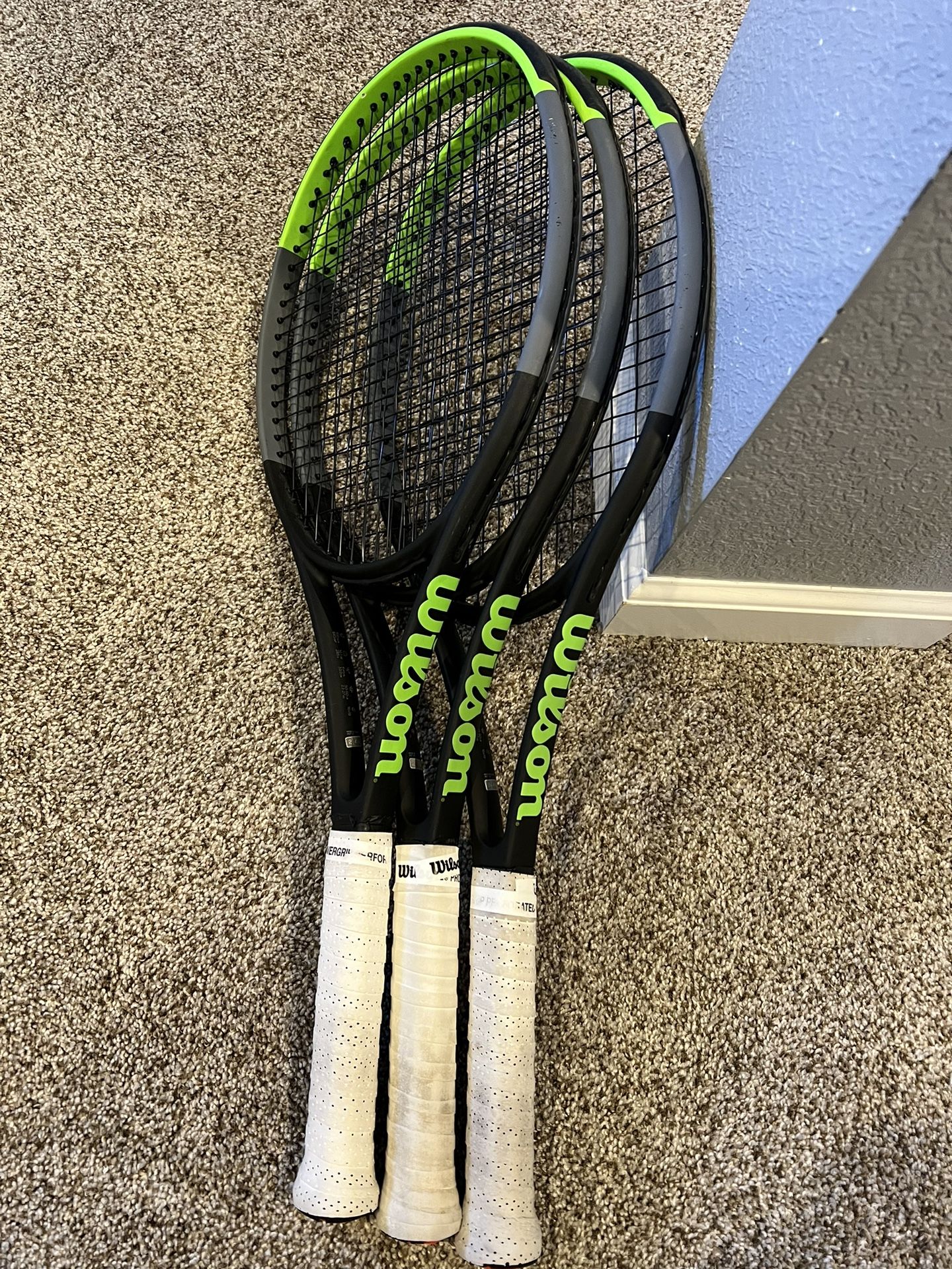 Tennis Racket Wilson Blade V7 Size 100L