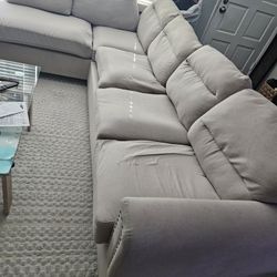 Sectional Sofa 