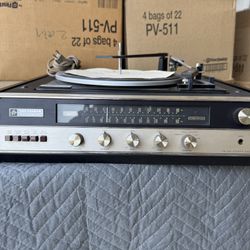 Philharmonic automatic turntable by Fischer in great working condition!