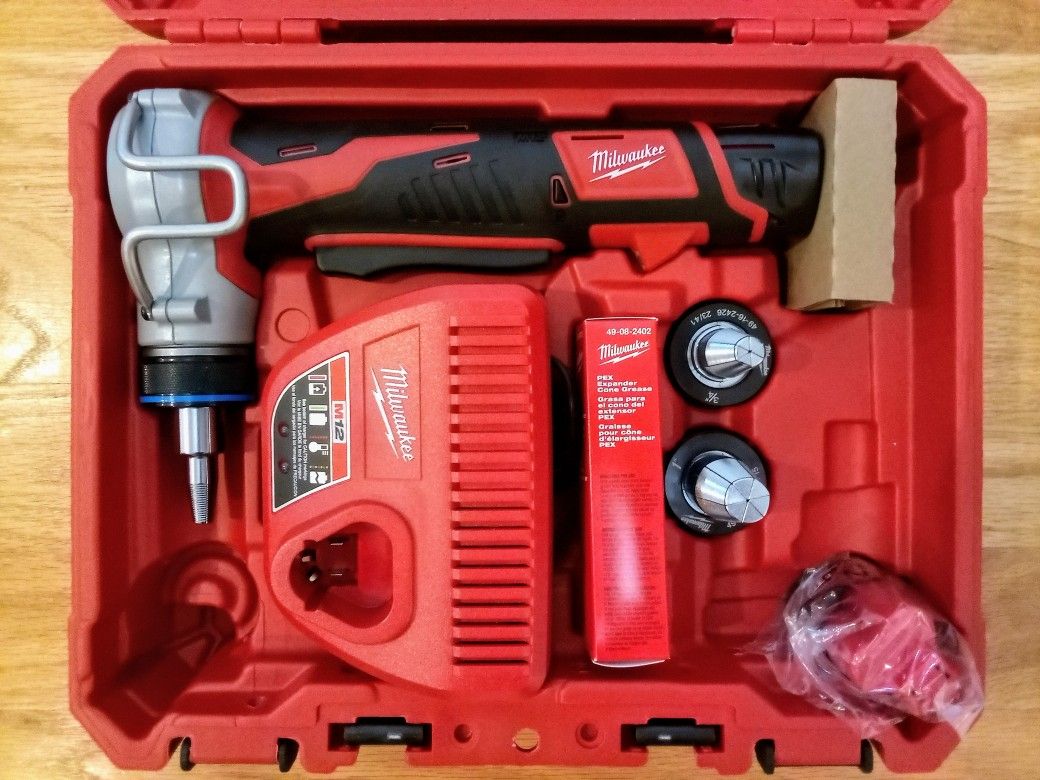 Milwaukee M12 PEX Expansion Kit
