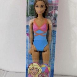 Brunette Barbie Doll, Swimsuit Wearing 