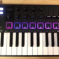 Arturia Minilab 3 Ex. Condition Midi Controller