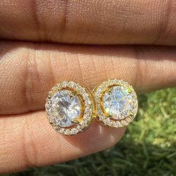 VVS1 Moissanite Halo Earrings 1.0ct