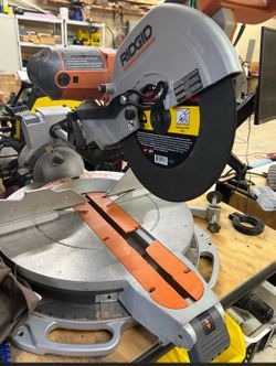 Saw Machine