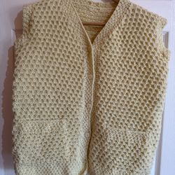 Sleeve Less Woolen Sweater 