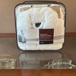 Bath Robe & Throw Blanket 