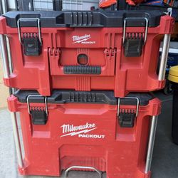 Milwaukee Rolling Packout Toolbox 2-piece Stack
