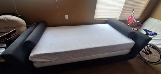 Gray Sleeper Sofa with Pull-Out Mattress