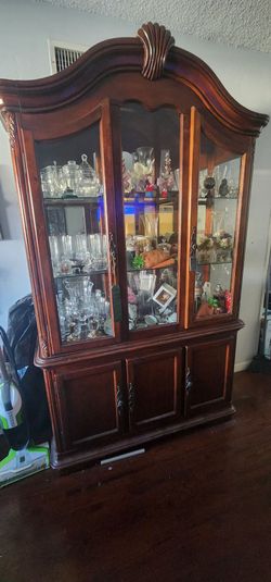 Large hutch