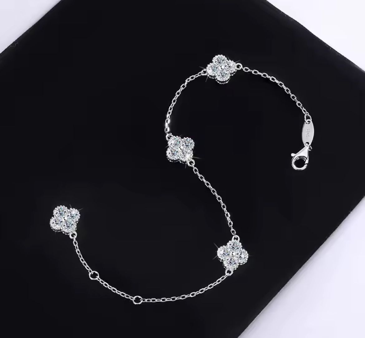 Moissanite Clover Bracelet