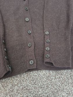 Size S Worthington V-neck Cardigan!
