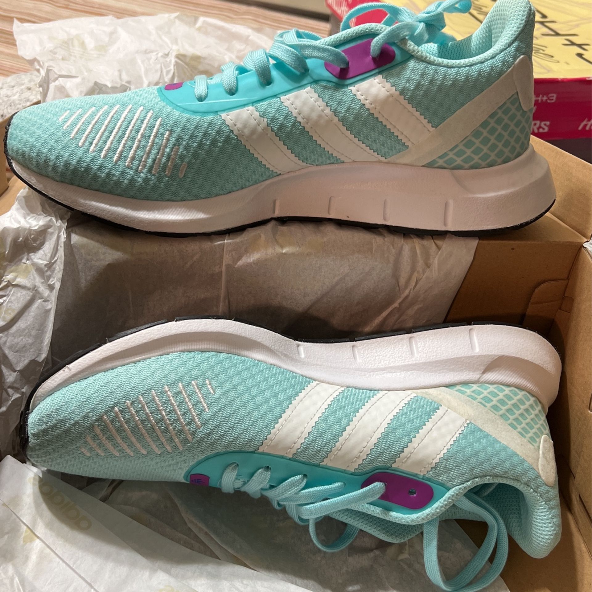 Women’s Adidas Shoes 