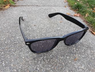 Giant sunglasses Halloween costume ray bans