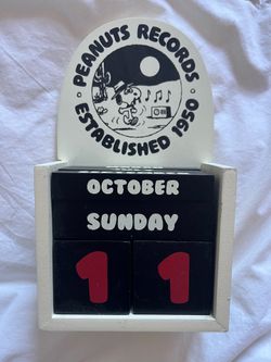 Peanuts desk calendar