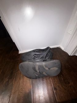 Yeezy foam runner onyx clogs