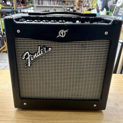 Fender Mustang I 20 watt Guitar Amplifier - Black