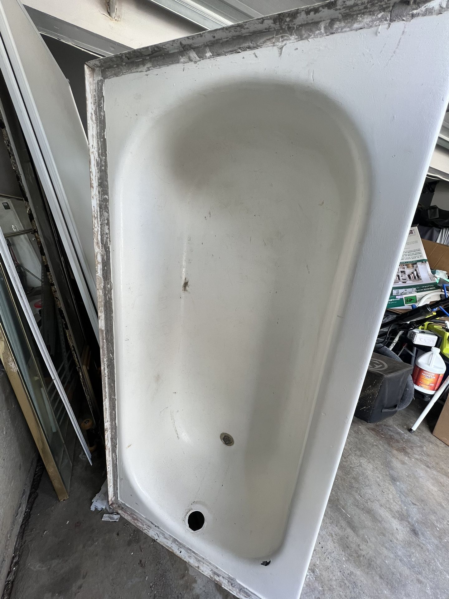 Bath Tub For Free