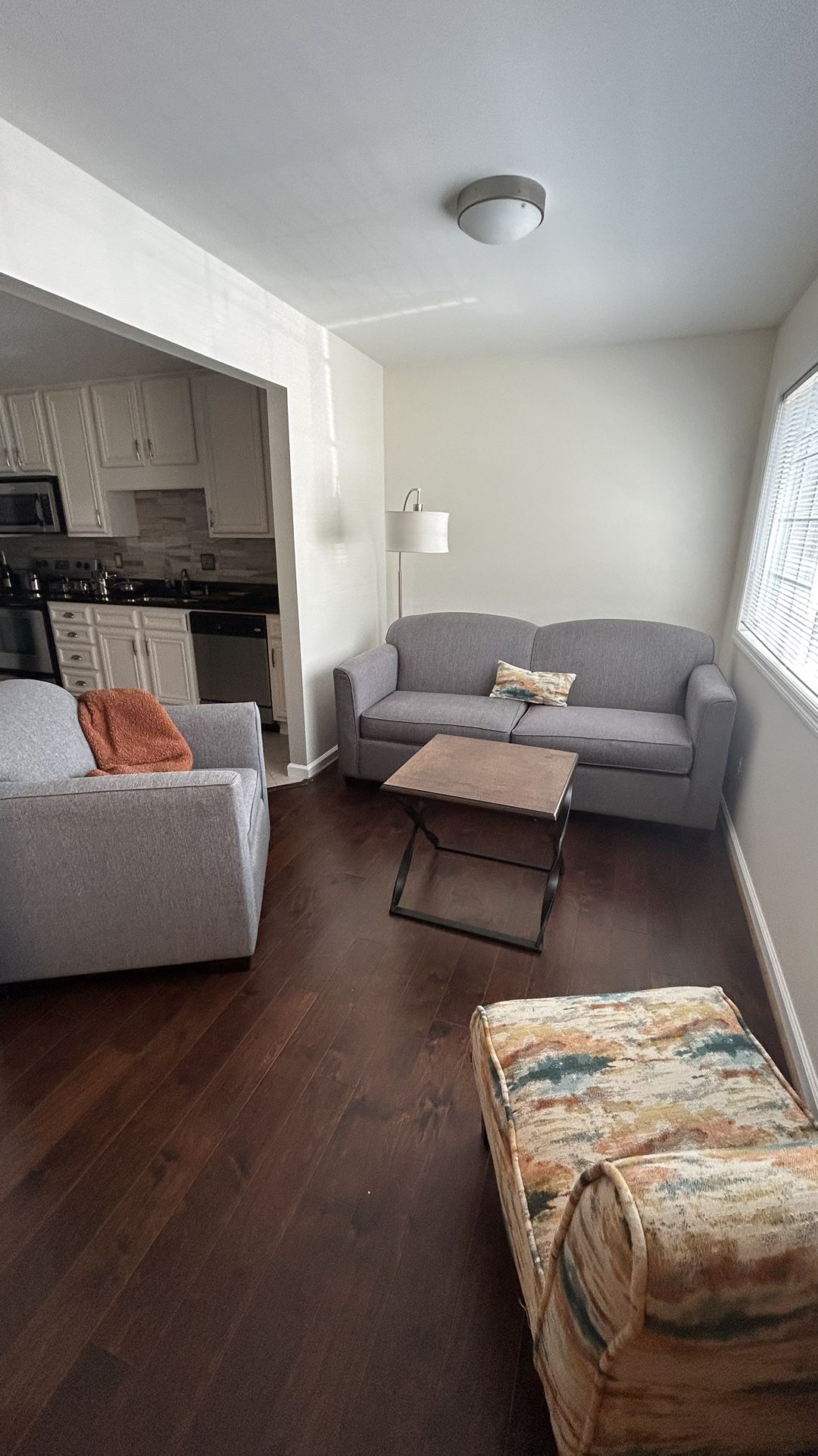 Cozy 3-piece Living Room Set (read Description)