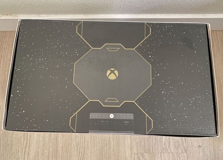 Xbox Series X Halo Infinite Limited Edition Console Bundle
