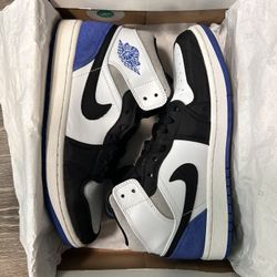 Air Jordan 1 SE Mid Royal Black Toe