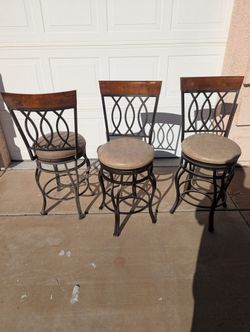 3 Barstools