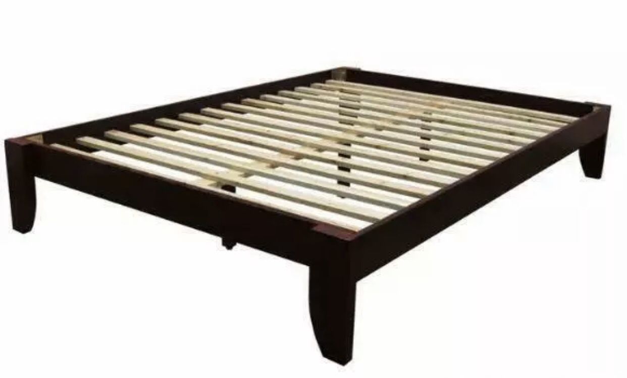 Queen bed frame w/slats