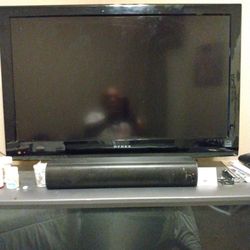 32 Inch Dynex TV 