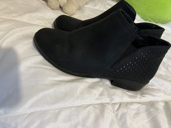 Girls boots