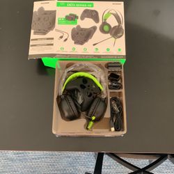 Xbox Series XS - Gamer’s Kit - NEW