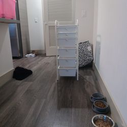 In Newer Condition 6 Drawer Storage Cart No Wheels 