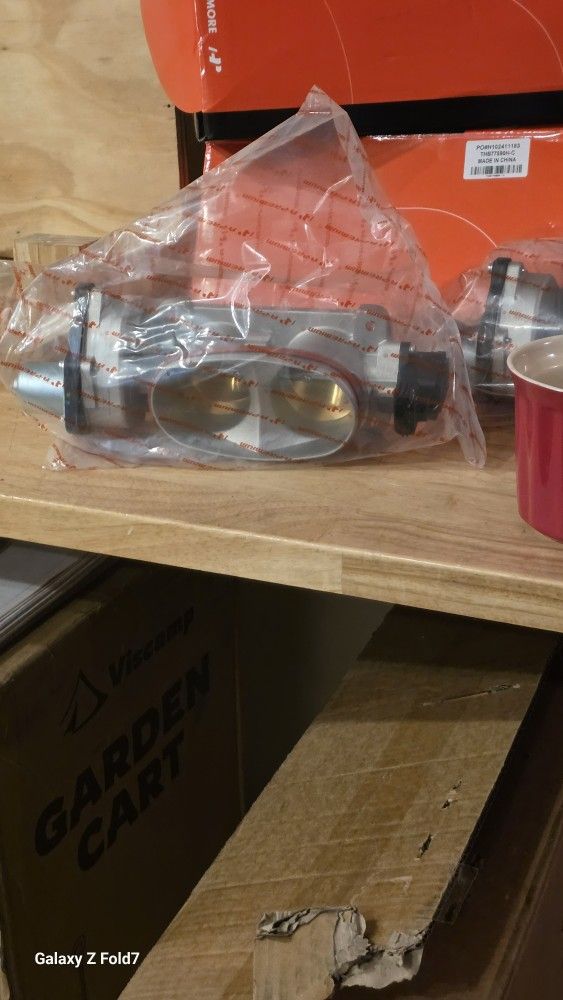 Throttle Body Ford Vehicles 2007-2014 Trucks/ Vans/ Mustang 