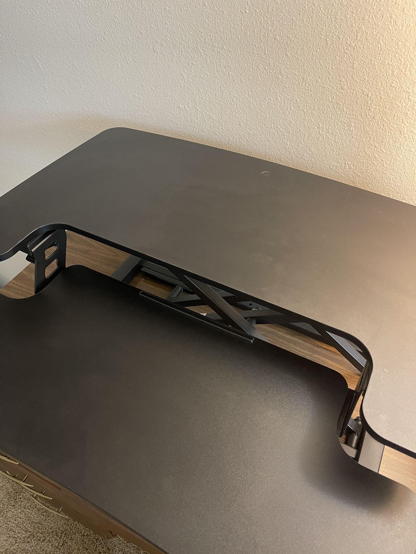 Stand Up Desk Converter for Sale in Bellevue, WA OfferUp