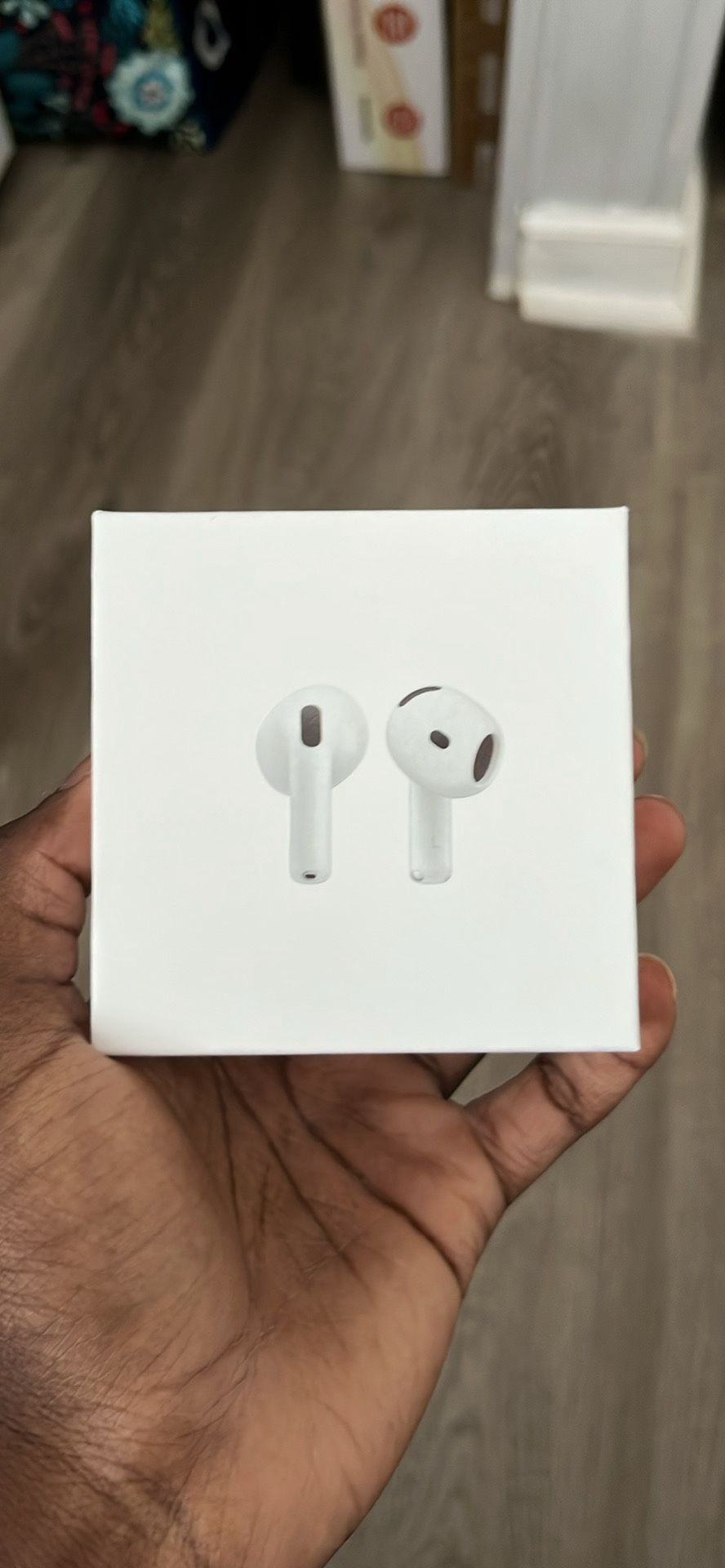 Apple 4th Generation AirPods Wireless Headphones 