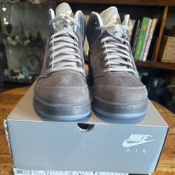 Wolf Grey 5s - Jordan’s - Size 11 Men