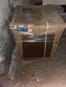 Base Cabinet