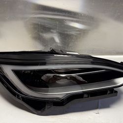2021 2022 2023 2024 TESLA MODEL S RIGHT HEADLIGHT