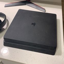 PlayStation 4 With 24” LG Gaming Monitor